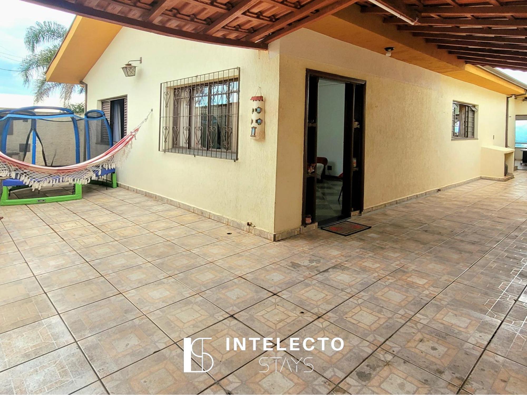 Casa Amarela - 04 Quartos, Pula-Pula E Vista Top! โปโซส เด คาลดัส ภายนอก รูปภาพ