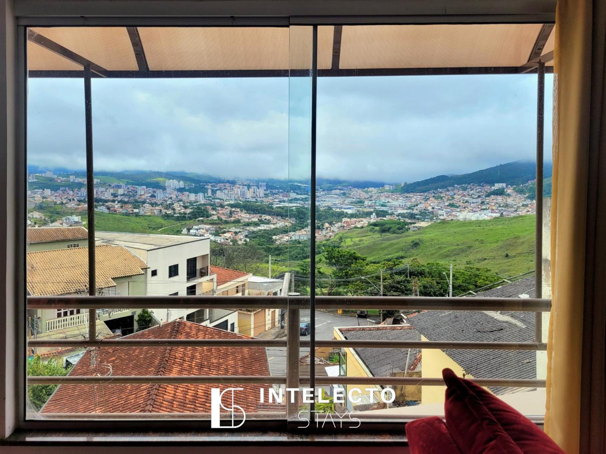 Casa Amarela - 04 Quartos, Pula-Pula E Vista Top! โปโซส เด คาลดัส ภายนอก รูปภาพ