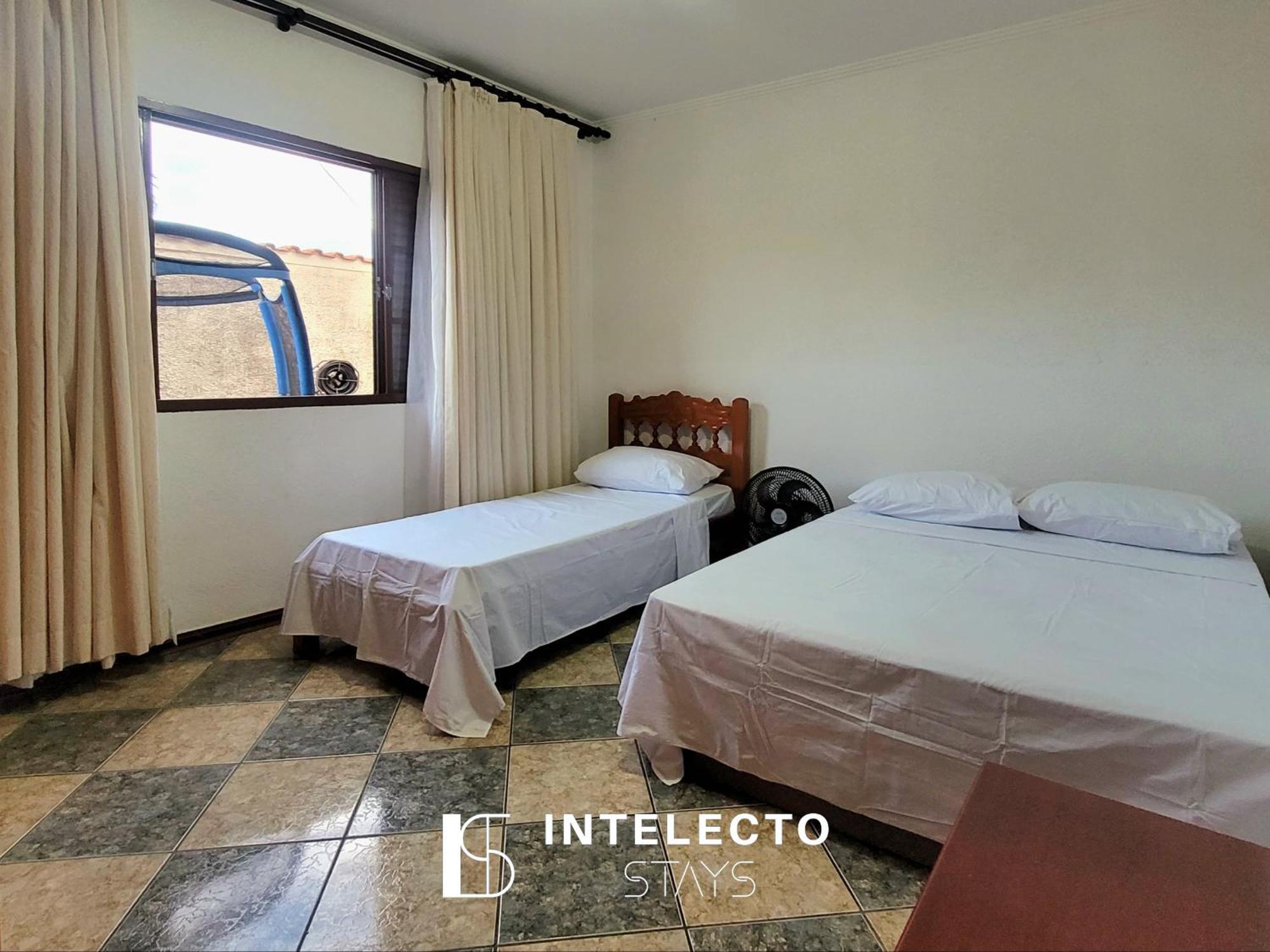 Casa Amarela - 04 Quartos, Pula-Pula E Vista Top! โปโซส เด คาลดัส ภายนอก รูปภาพ