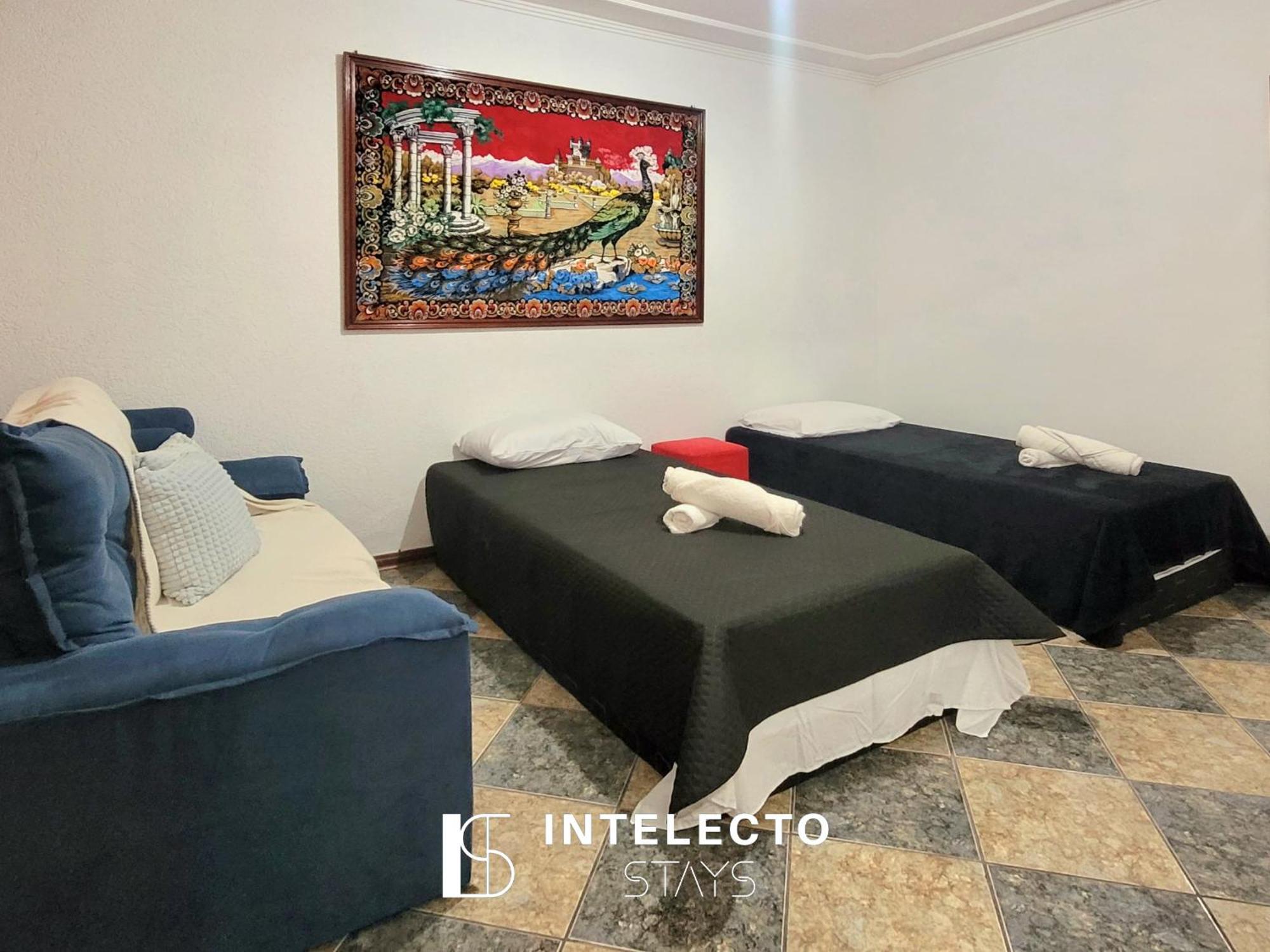 Casa Amarela - 04 Quartos, Pula-Pula E Vista Top! โปโซส เด คาลดัส ภายนอก รูปภาพ